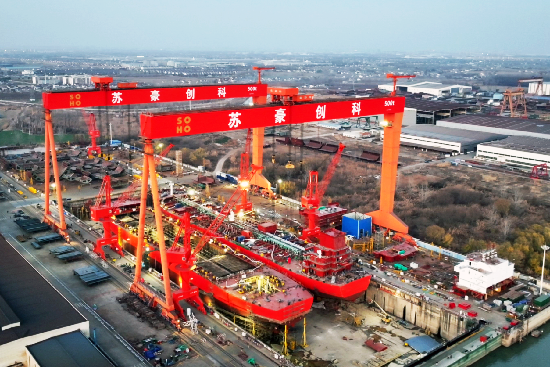 春雨润吉  奋楫争先——创科造船厂高效完成出坞、吉水双节点，多船开启试航